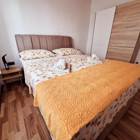 Bugenvilija * Šibenik